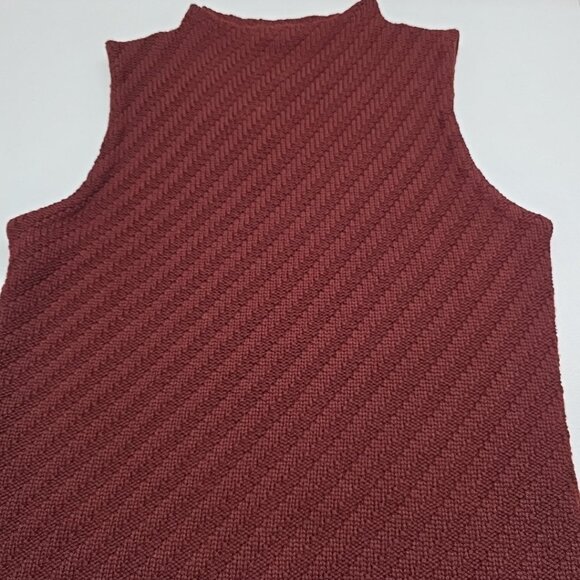 Jones New York 100% Merino Wool Burgundy Sleeveless Round Neck Sweater Tank SM - Picture 2 of 9